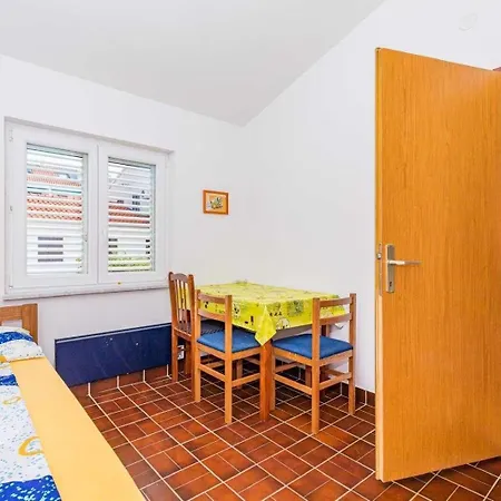 Apartment Molly Punat
